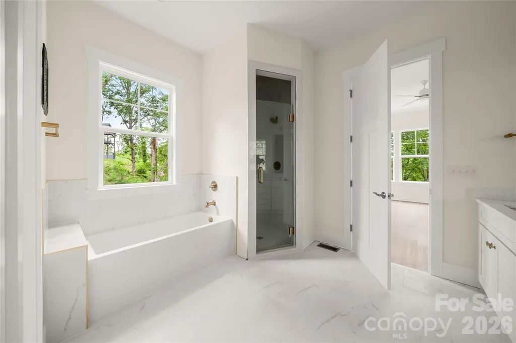 227 Northview Drive Hendersonville NC 28791