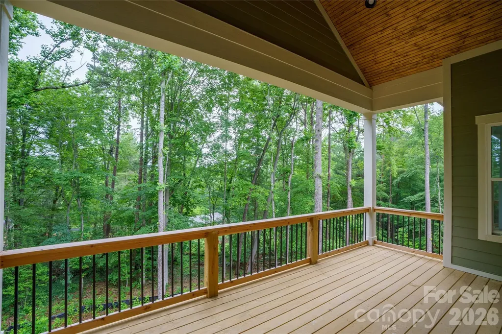 227 Northview Drive Hendersonville NC 28791