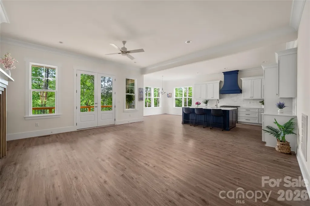 227 Northview Drive Hendersonville NC 28791
