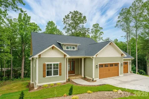 227 Northview Drive Hendersonville NC 28791
