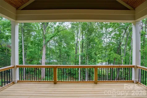 227 Northview Drive Hendersonville NC 28791