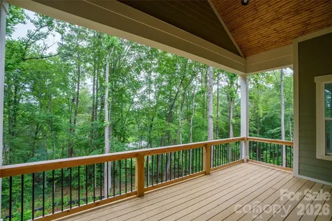 227 Northview Drive Hendersonville NC 28791