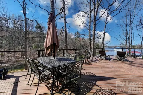 19314 Yachtman Drive Cornelius NC 28031