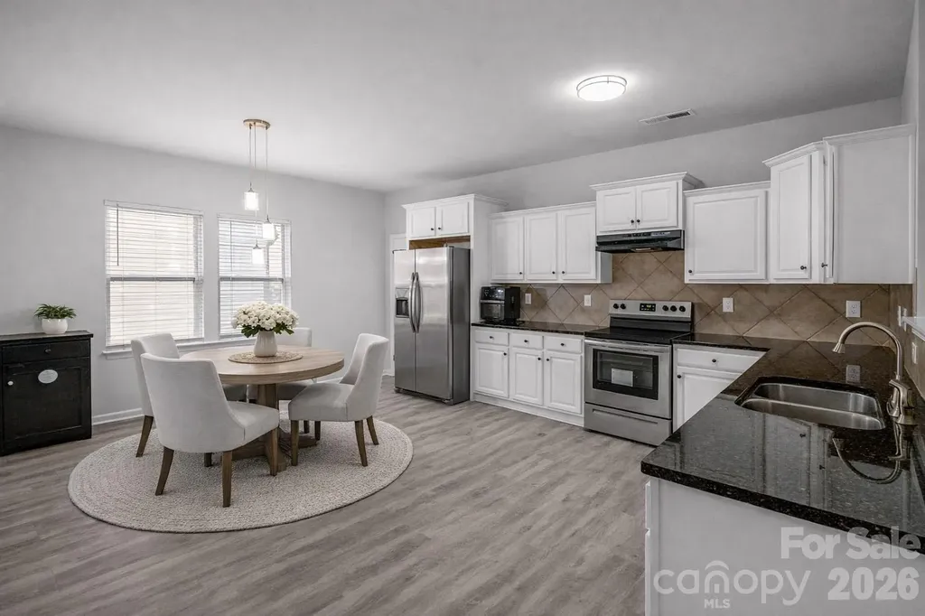 3308 Lemongrass Lane Charlotte NC 28214