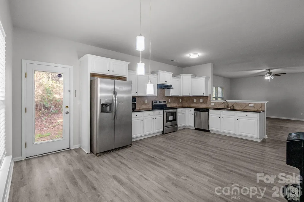 3308 Lemongrass Lane Charlotte NC 28214