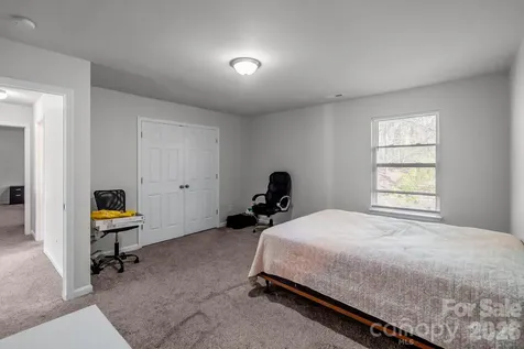 3308 Lemongrass Lane Charlotte NC 28214
