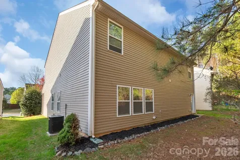 3308 Lemongrass Lane Charlotte NC 28214