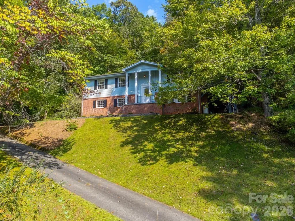 1168 North Country Club Drive Cullowhee NC 28723