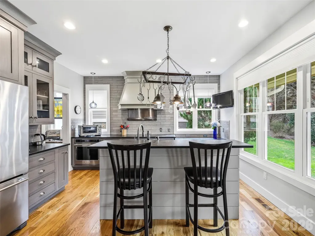 242 Whistlewood Lane Hendersonville NC 28739