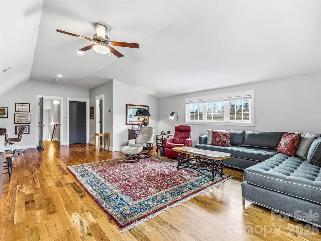 242 Whistlewood Lane Hendersonville NC 28739