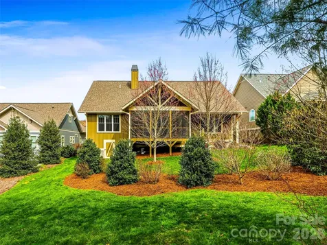242 Whistlewood Lane Hendersonville NC 28739
