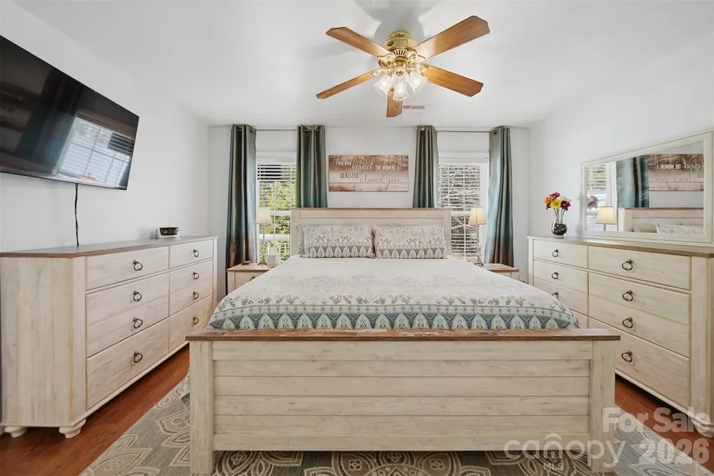 1662 Golden Cedar Lane Newton NC 28658
