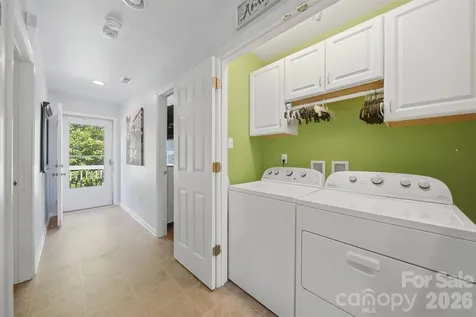 1662 Golden Cedar Lane Newton NC 28658