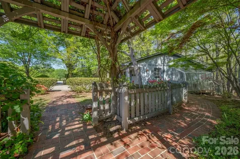176 Fox Run Lane Tryon NC 28782