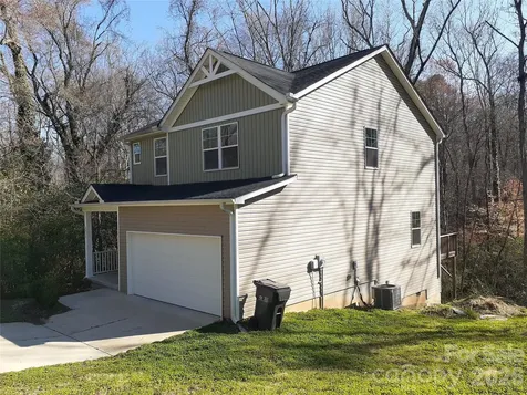 2019 Arapaho Drive Charlotte NC 28214