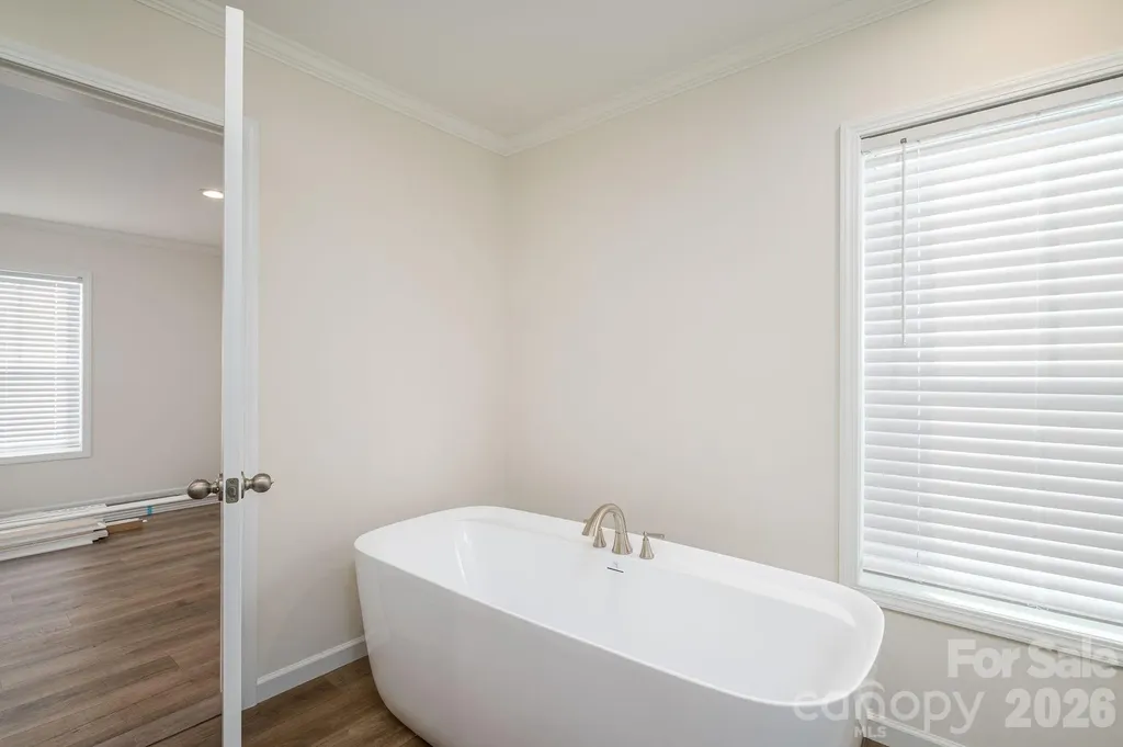 808 W Eagleview Lane Lawndale NC 28090