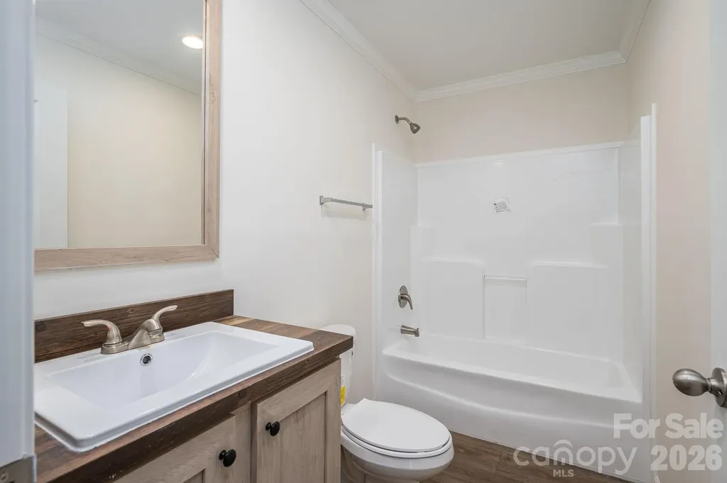 808 W Eagleview Lane Lawndale NC 28090