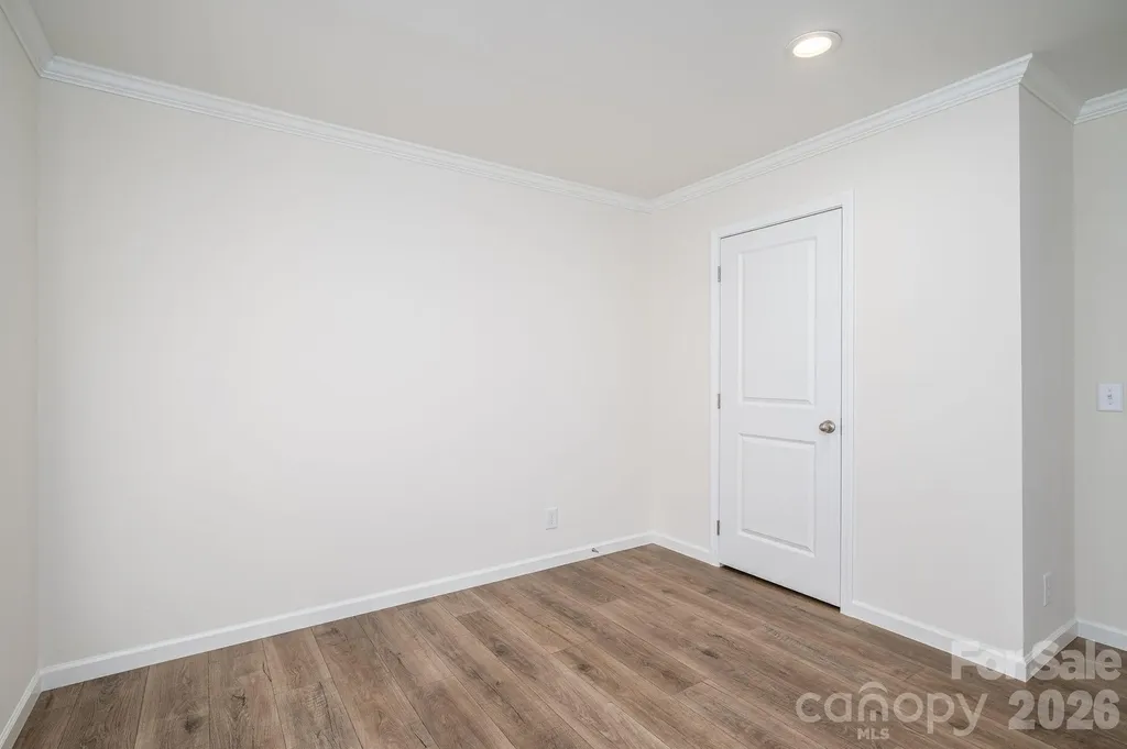 808 W Eagleview Lane Lawndale NC 28090