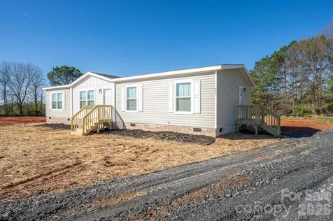 808 W Eagleview Lane Lawndale NC 28090
