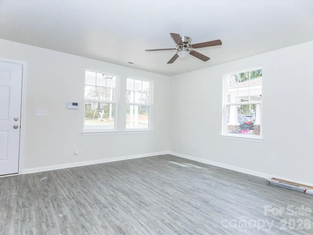 540 Broadway Court Statesville NC 28677
