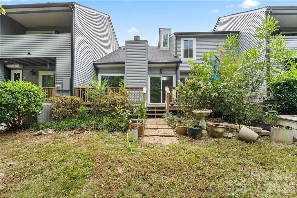 6610 Point Comfort Lane Charlotte NC 28226