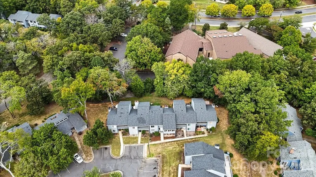 6610 Point Comfort Lane Charlotte NC 28226