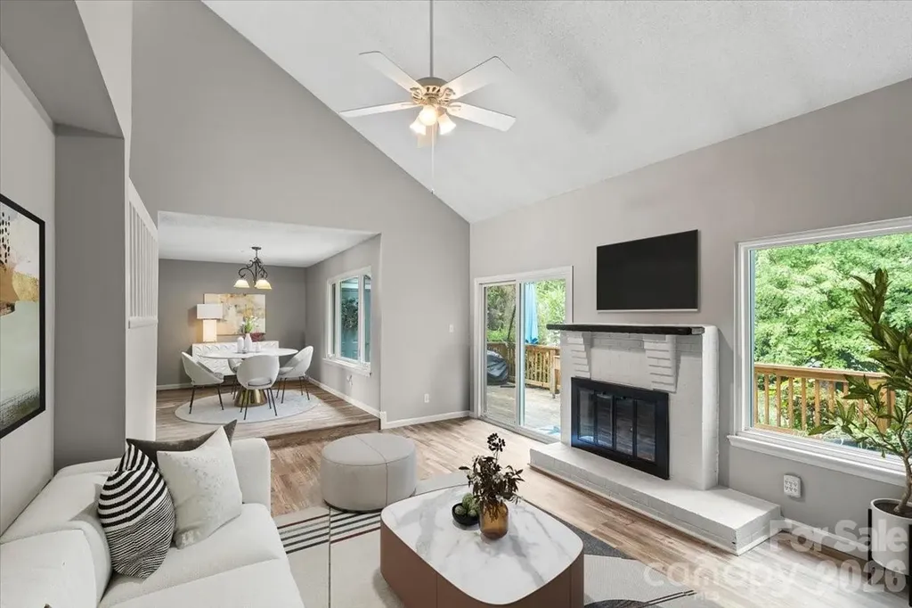 6610 Point Comfort Lane Charlotte NC 28226