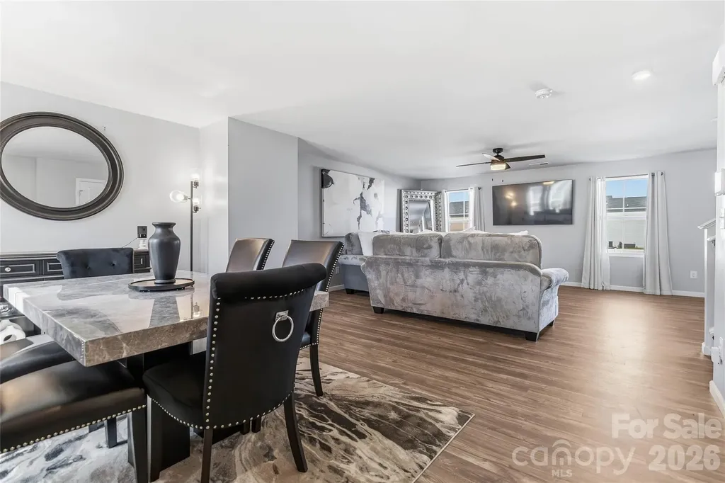 5127 Merwyn Avenue Charlotte NC 28215