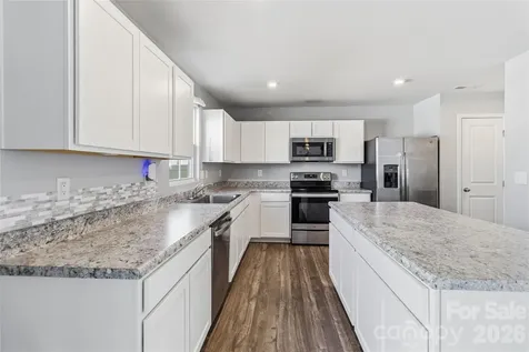 5127 Merwyn Avenue Charlotte NC 28215