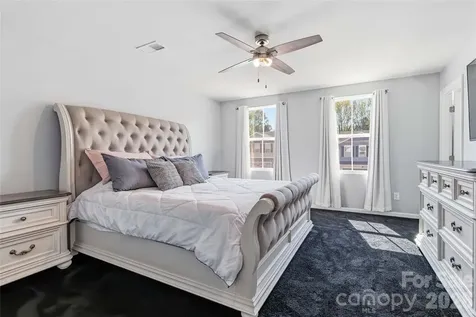 5127 Merwyn Avenue Charlotte NC 28215