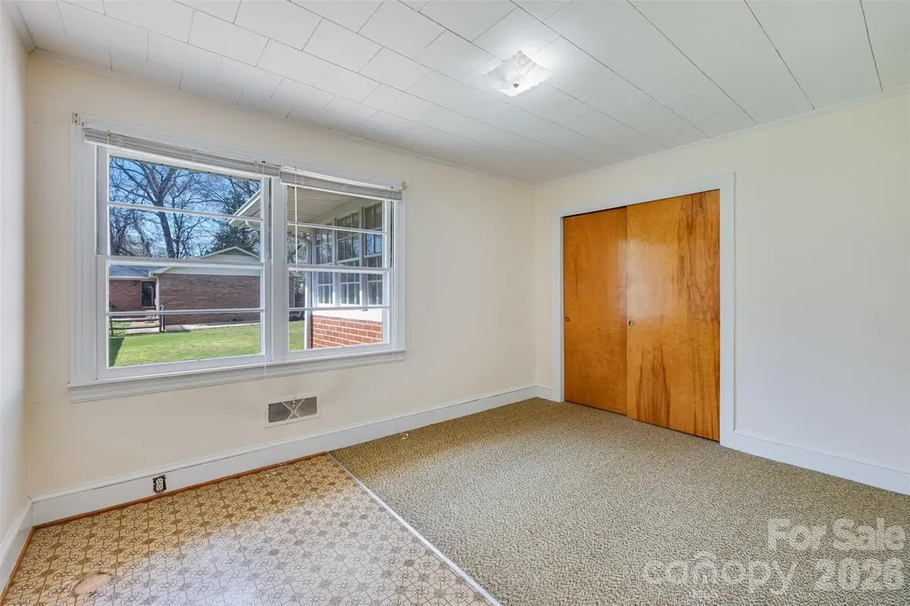 116 Crest Street Mount Holly NC 28120