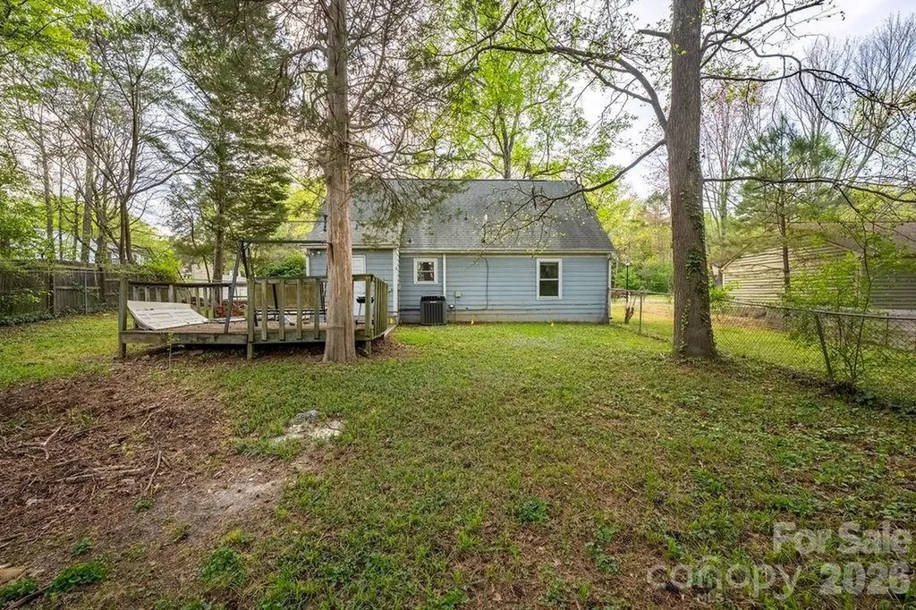 6515 Burning Bush Court Charlotte NC 28227