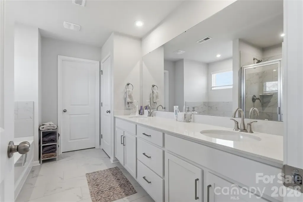 4011 Vista Pine Drive Charlotte NC 28215