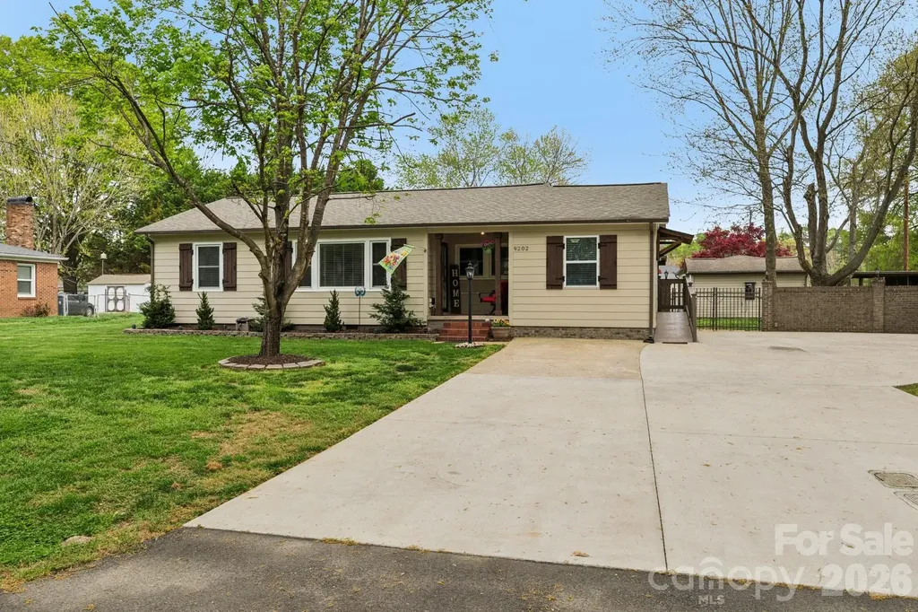 9202 Elgin Drive Charlotte NC 28214