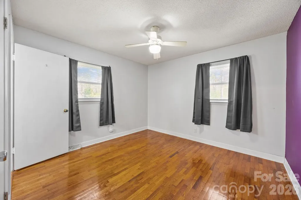 1009 Union Terrace Gastonia NC 28056