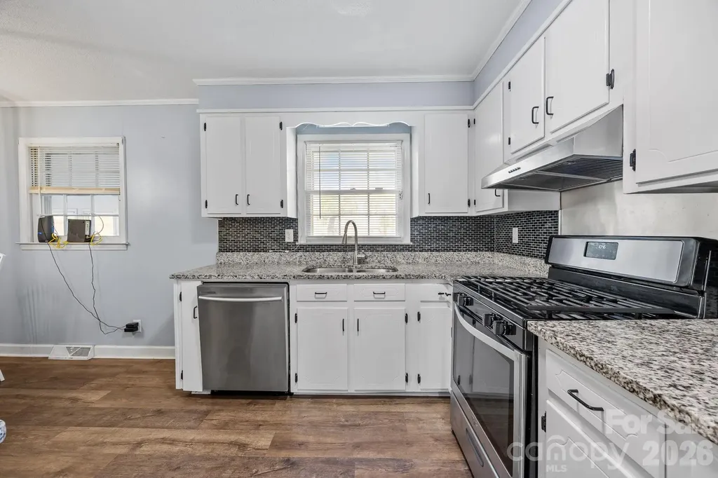 1009 Union Terrace Gastonia NC 28056