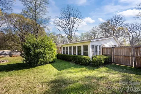 1009 Union Terrace Gastonia NC 28056