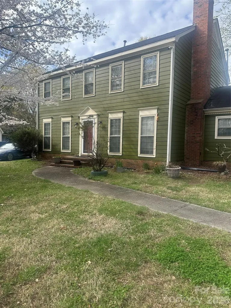 7309 Palmetto Court Charlotte NC 28227