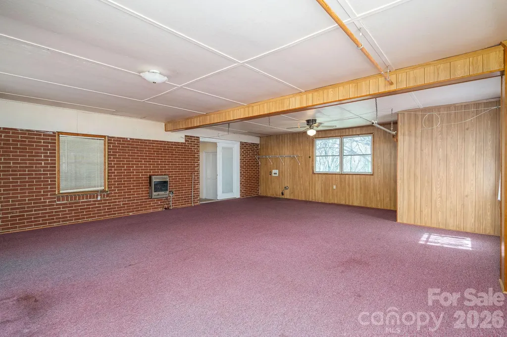 608 N State Street Lincolnton NC 28092