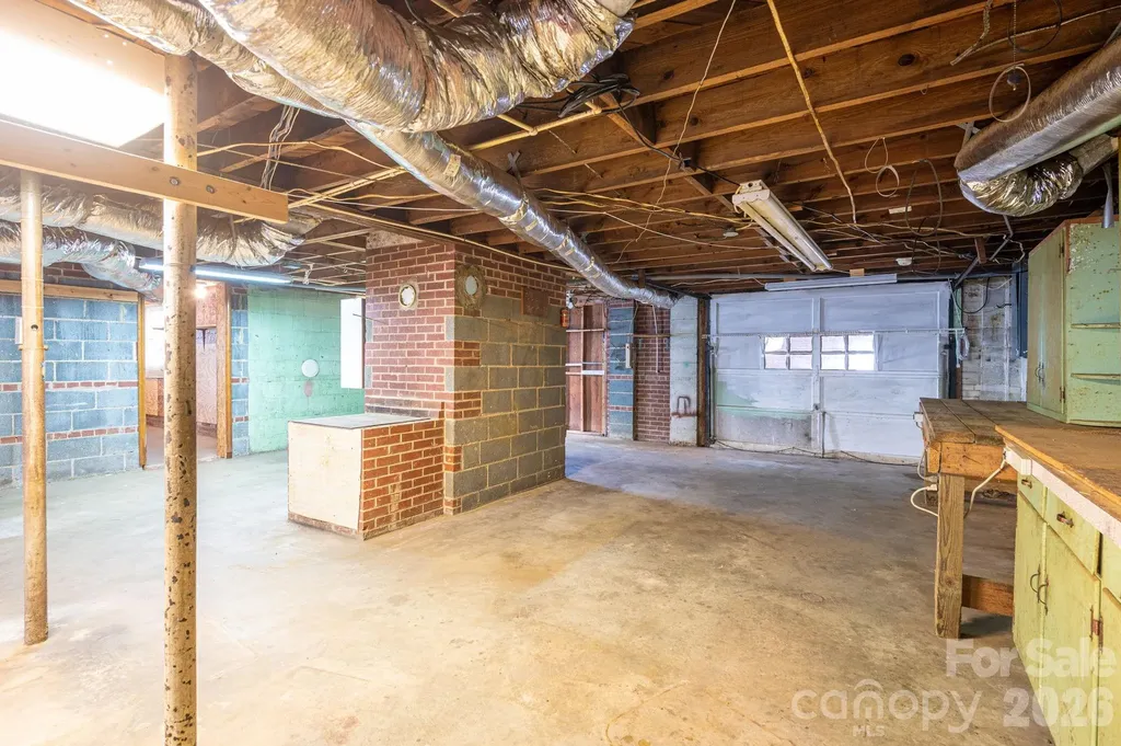 608 N State Street Lincolnton NC 28092