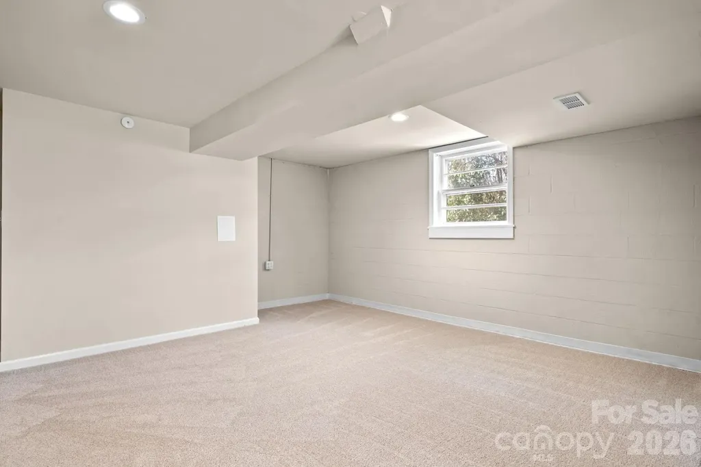 307 W Park Drive Stanley NC 28164