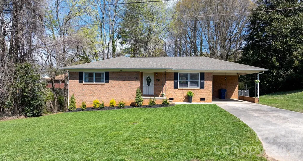 307 W Park Drive Stanley NC 28164