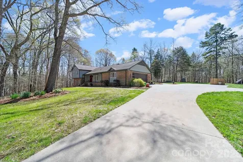 208 Falcon Drive Concord NC 28025