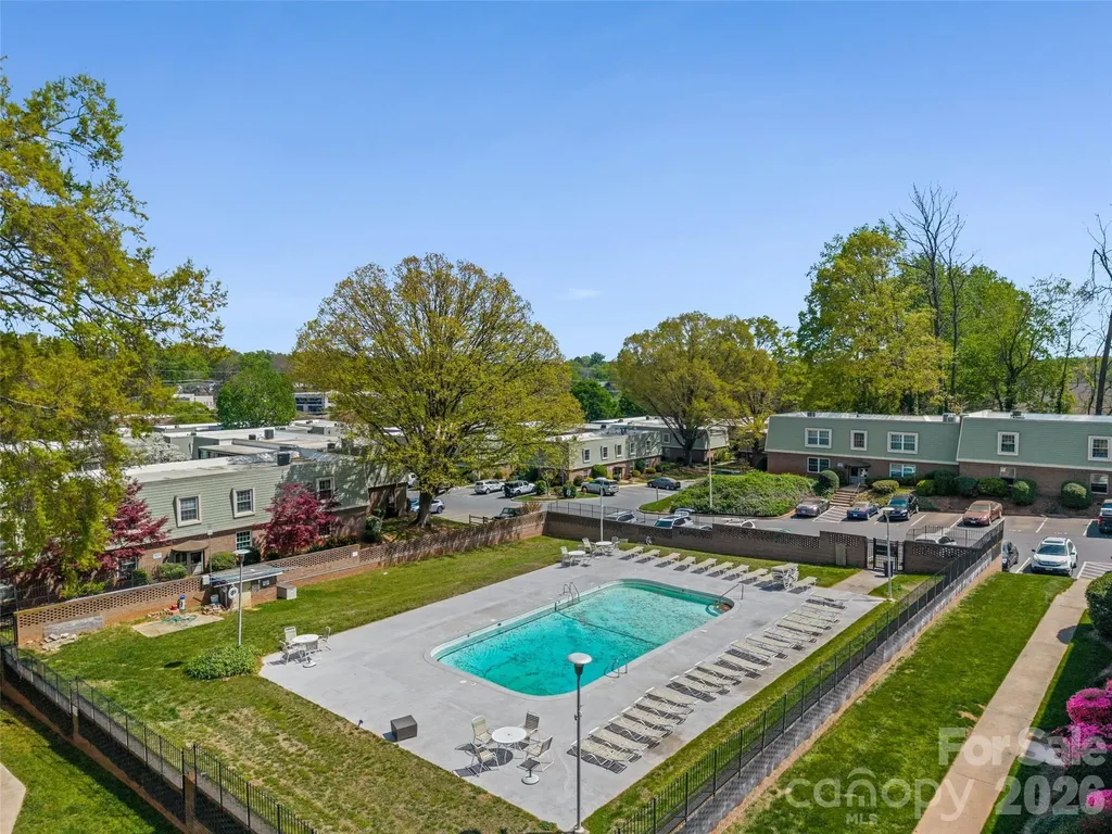 2636 Park Road Charlotte NC 28209