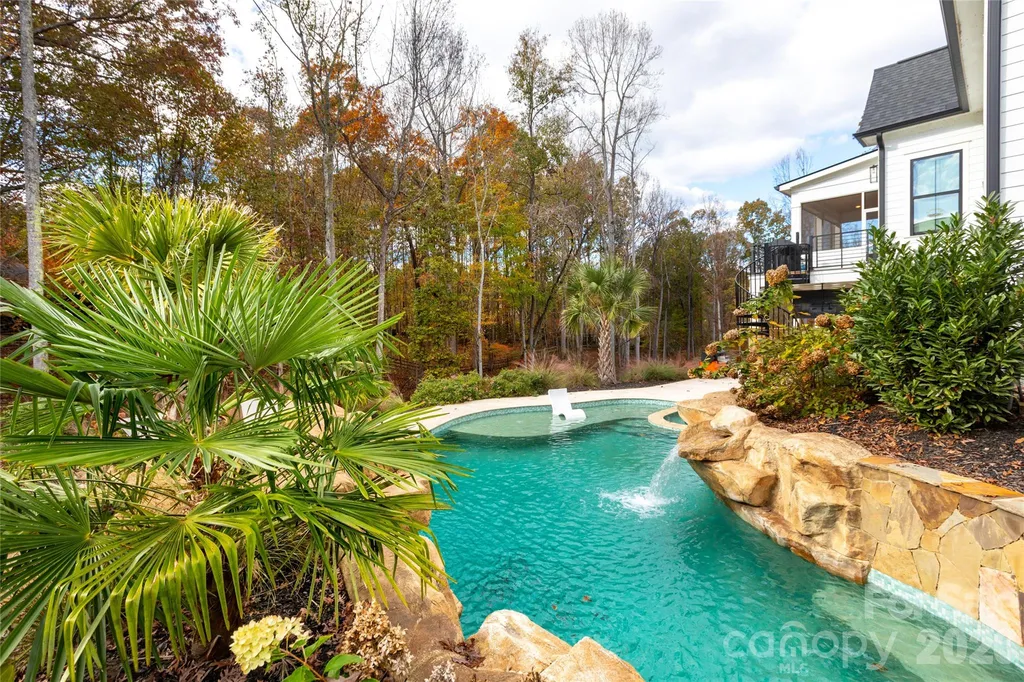 124 Direct Drive Mooresville NC 28117