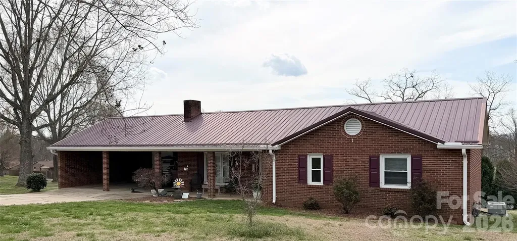 1709 Acorn Avenue Hudson NC 28638
