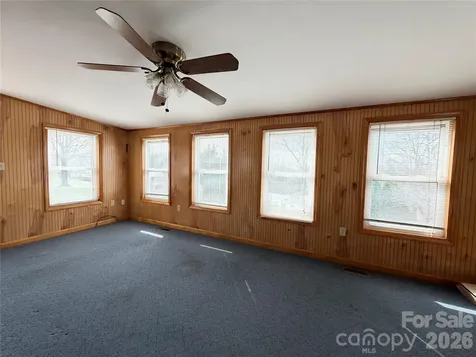 1709 Acorn Avenue Hudson NC 28638