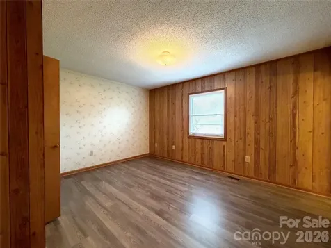 1709 Acorn Avenue Hudson NC 28638