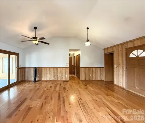 1709 Acorn Avenue Hudson NC 28638