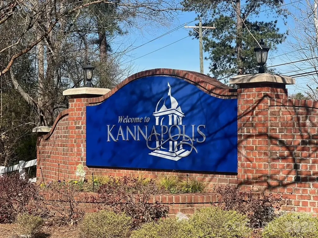 2613 Lane Street Kannapolis NC 28083